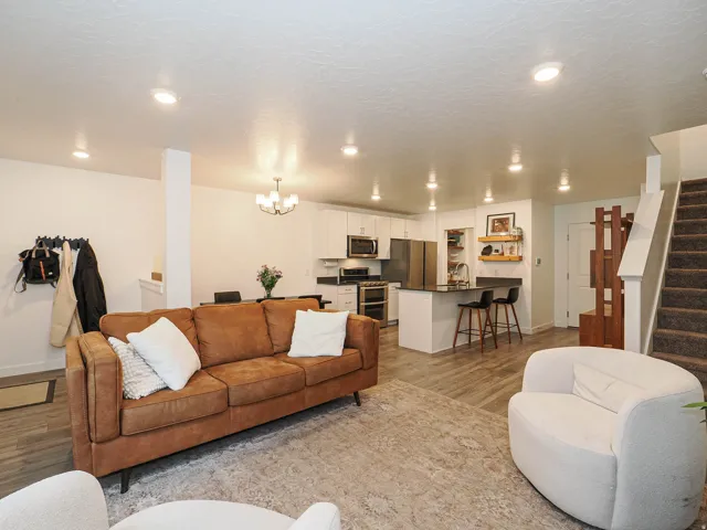 69 N Heading Row, Saratoga Springs, Utah 84045