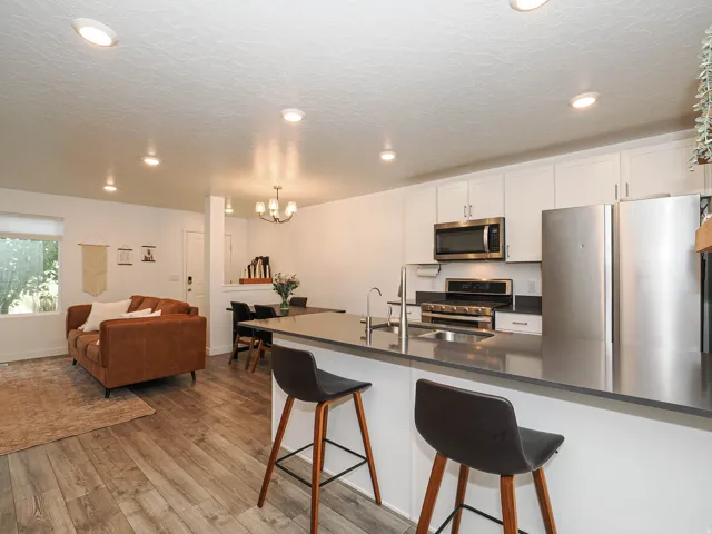 69 N Heading Row, Saratoga Springs, Utah 84045