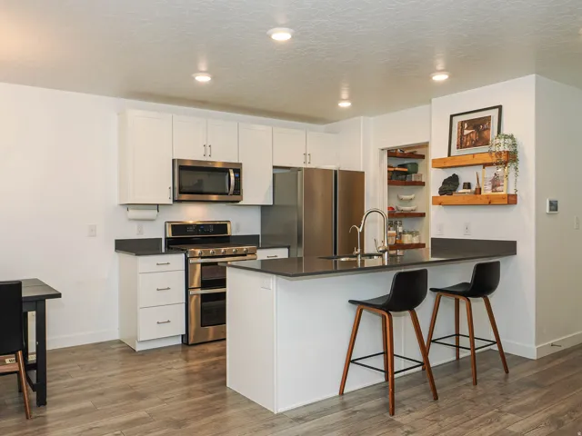 69 N Heading Row, Saratoga Springs, Utah 84045