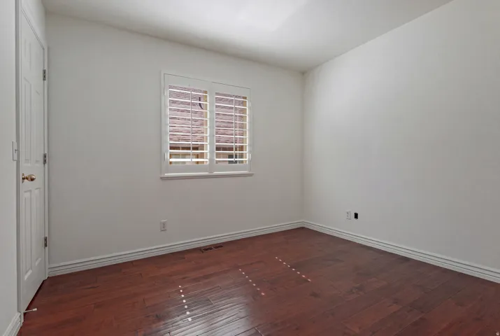 Main Level Bedroom/Office