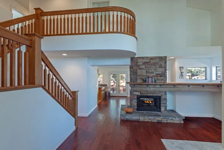 Living Area to the Second Level