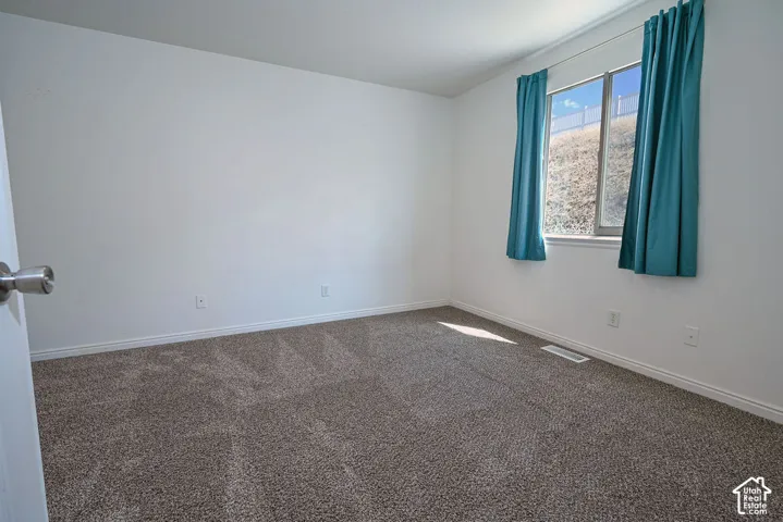 Neutral wall paint