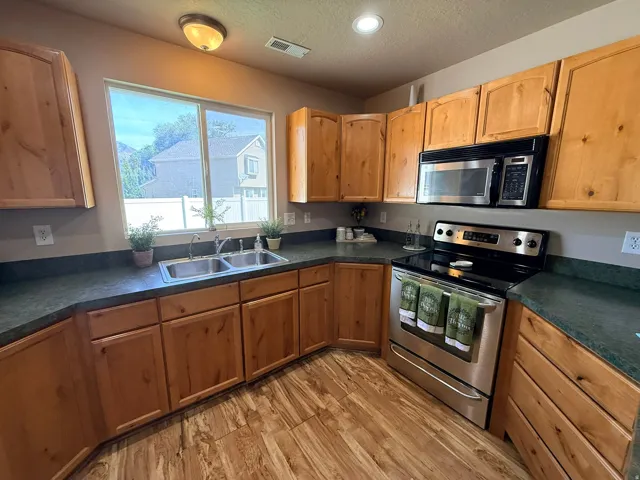 956 North St, Ogden, Utah 84404