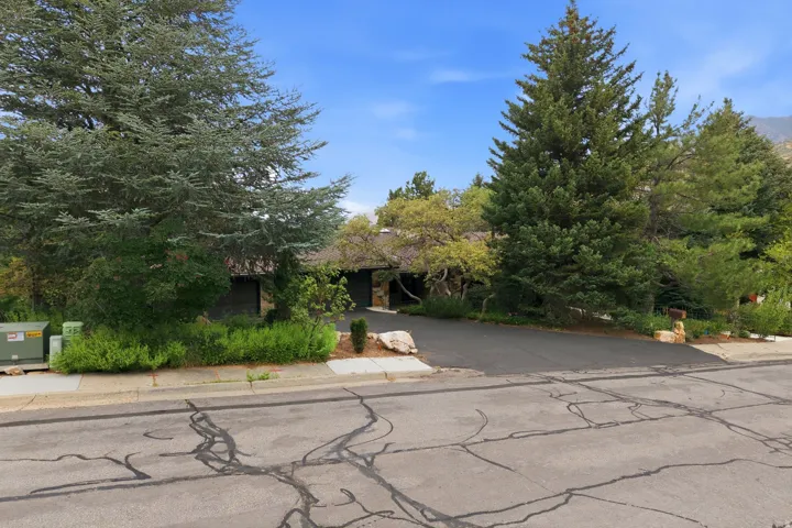 4434 S Covecrest Dr, Millcreek, Utah 84124