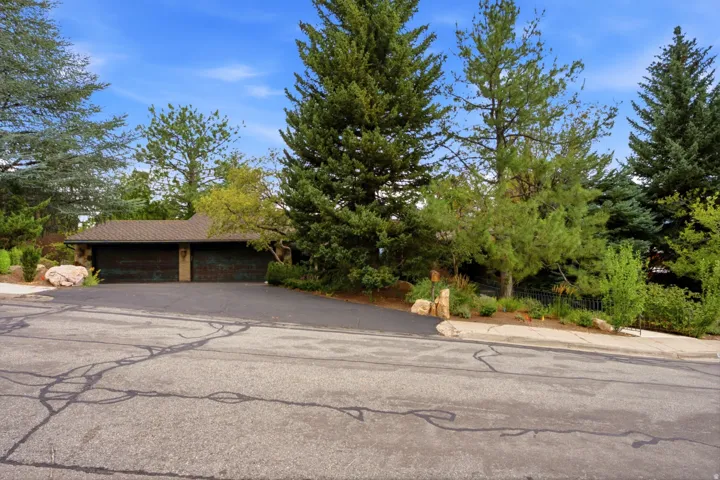 4434 S Covecrest Dr, Millcreek, Utah 84124
