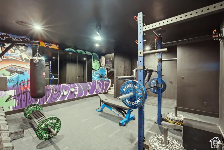 Home gym with bathroom and future sauna or minibar area