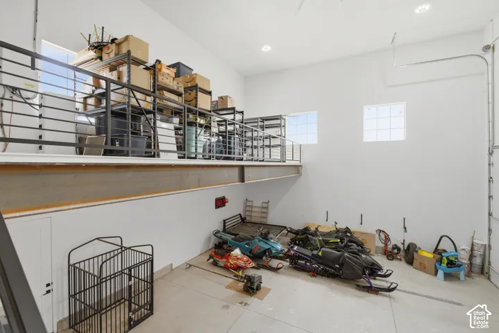 Endless workspace and Flex space possibilities