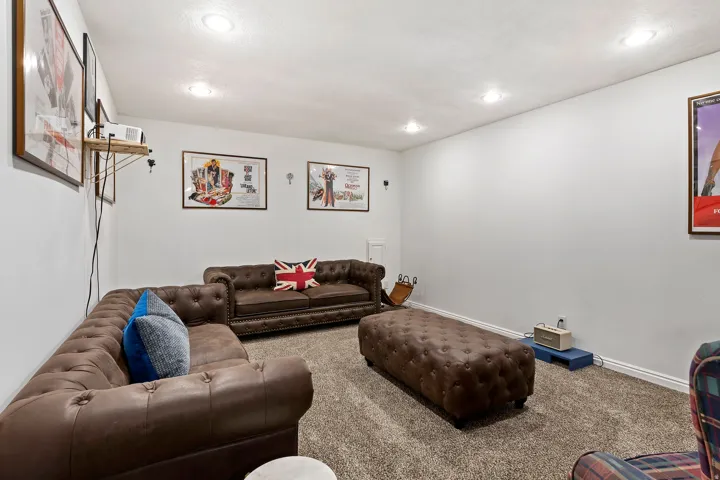2315 E Creek Rd, Sandy, Utah 84093
