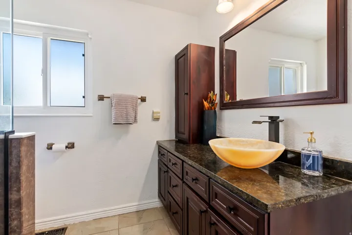 2315 E Creek Rd, Sandy, Utah 84093