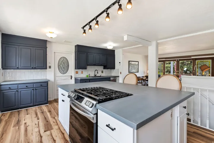 2315 E Creek Rd, Sandy, Utah 84093