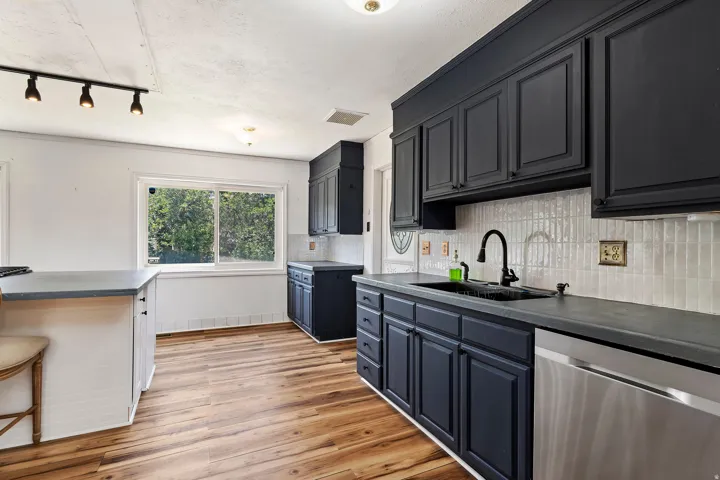 2315 E Creek Rd, Sandy, Utah 84093