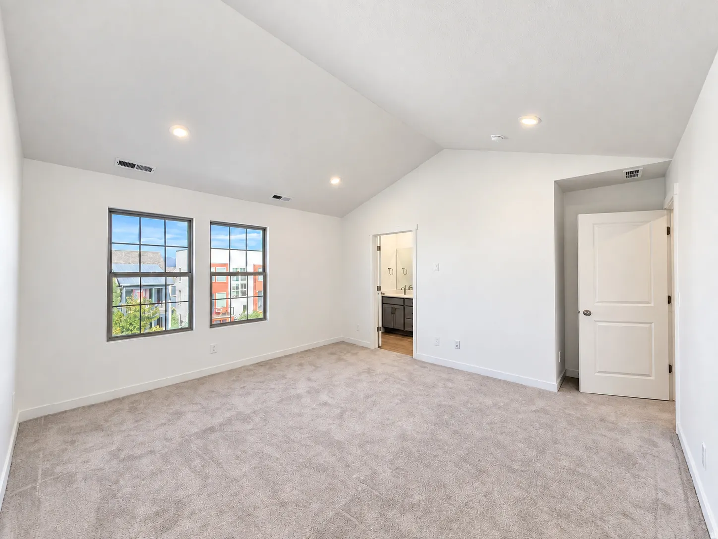 Vaulted ceiling with recessed lighting