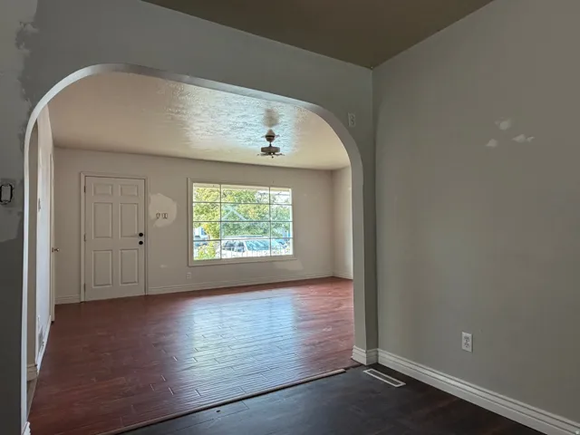 562 N 1000 W, Salt Lake City, Utah 84116