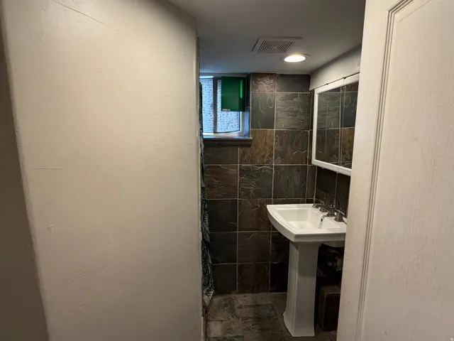 562 N 1000 W, Salt Lake City, Utah 84116