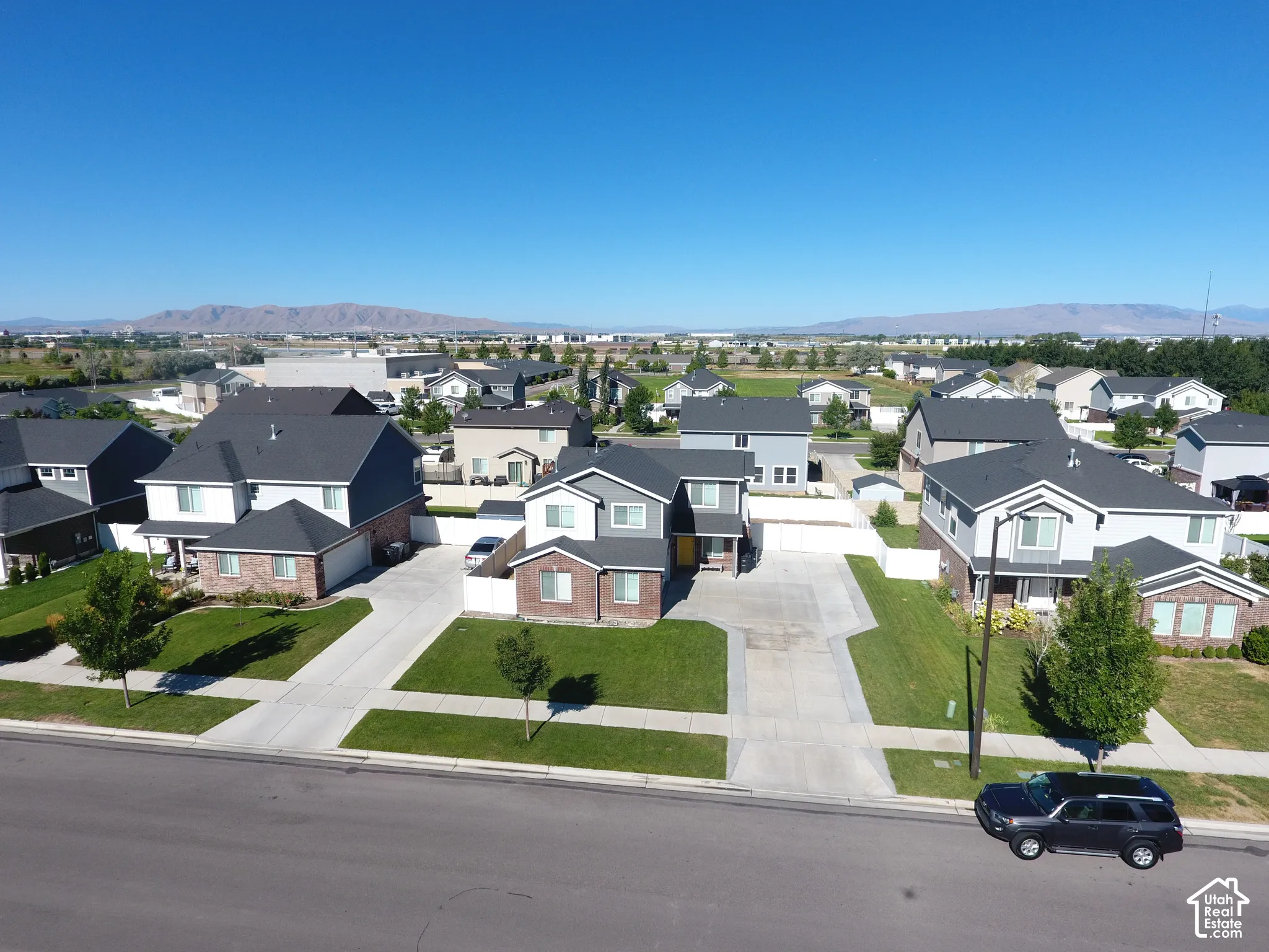 Residential community with mountain scenery