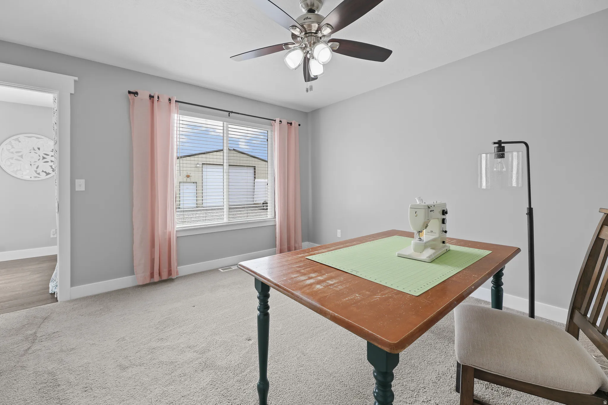 Bedroom/Craft Room