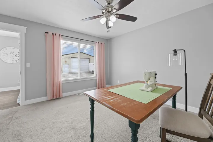 Bedroom/Craft Room