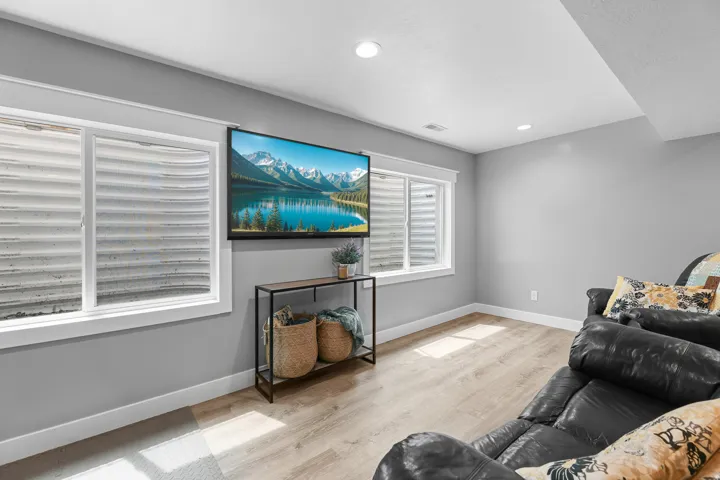 719 Yates Springs Rd, Erda, Utah 84074