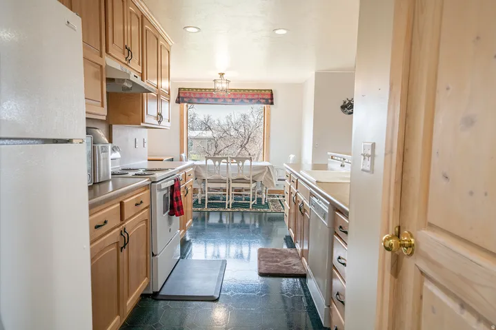 12180 E Fairview Dr, Fairview, Utah 84629