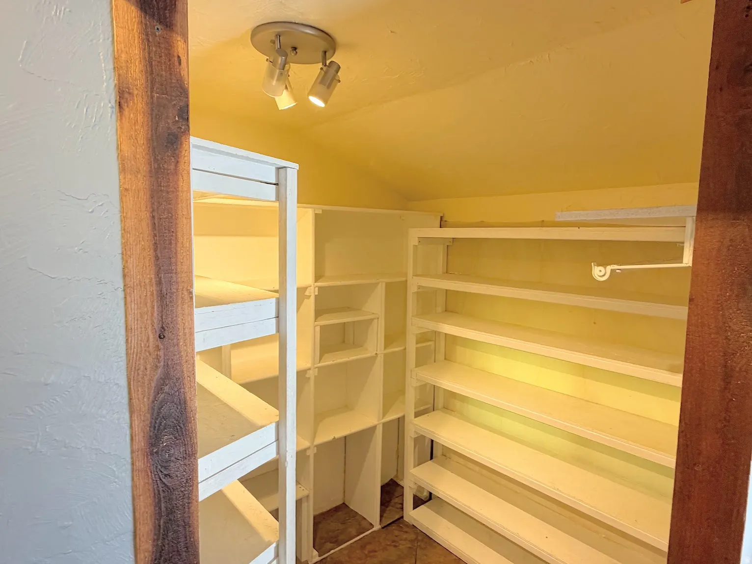 Walk In Pantry