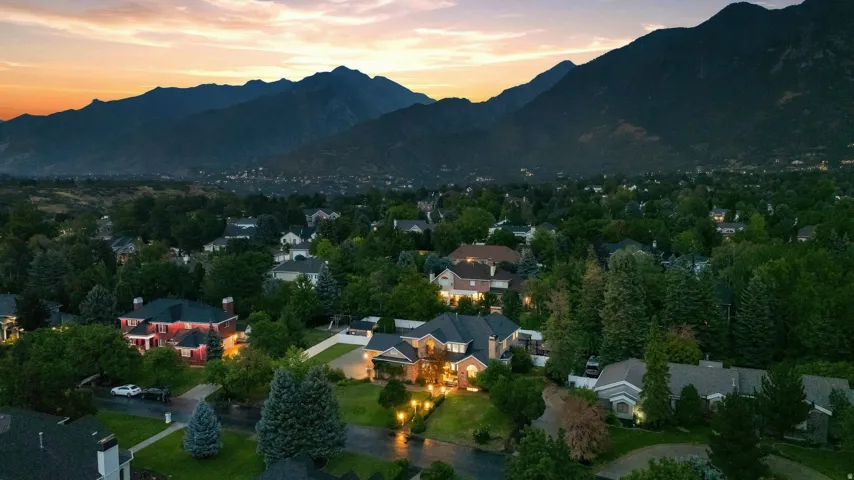 5 Quietwood Ln, Sandy, Utah 84092
