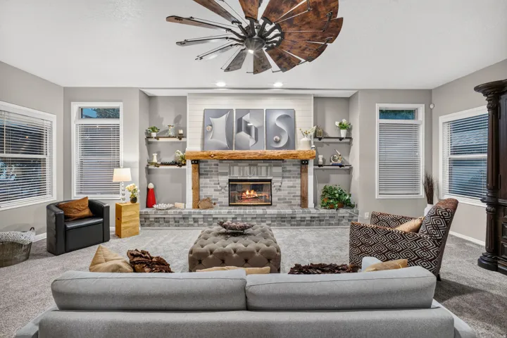 5 Quietwood Ln, Sandy, Utah 84092