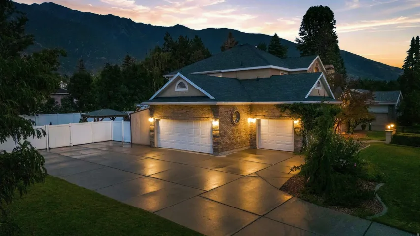 5 Quietwood Ln, Sandy, Utah 84092