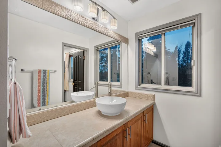 5 Quietwood Ln, Sandy, Utah 84092