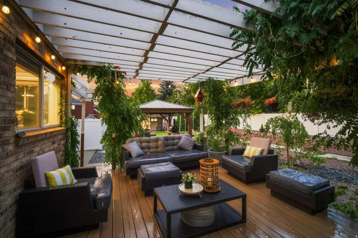 Outdoor living off kitchen