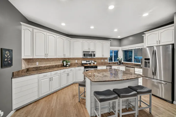 5 Quietwood Ln, Sandy, Utah 84092
