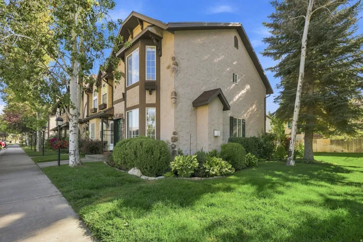 Front of Townhome