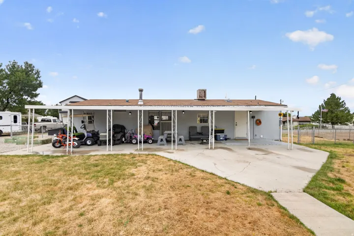 Expansive covered patio with concrete flooring