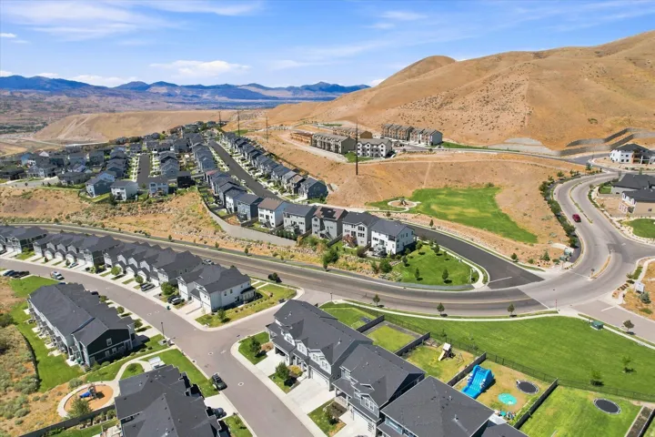 2050 W Marble Fox Cir, Lehi, Utah 84048