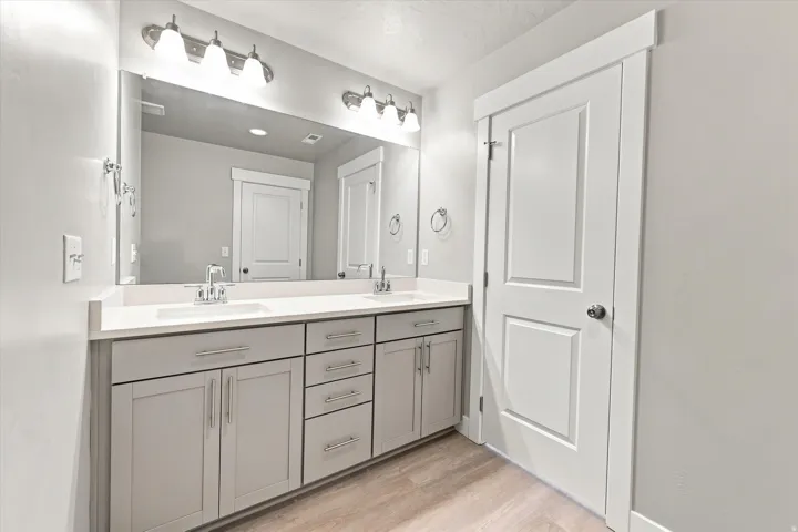 2050 W Marble Fox Cir, Lehi, Utah 84048
