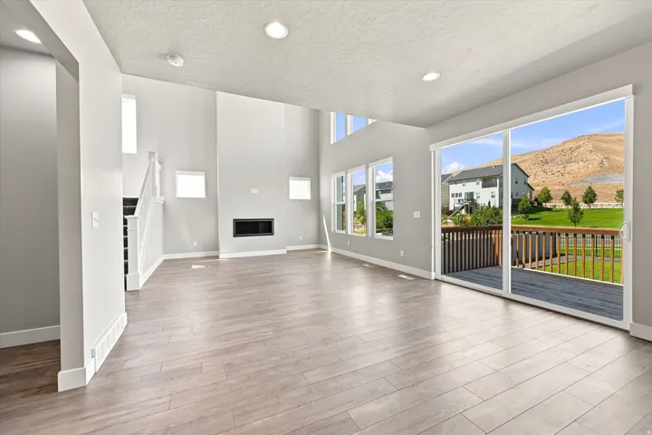 2050 W Marble Fox Cir, Lehi, Utah 84048