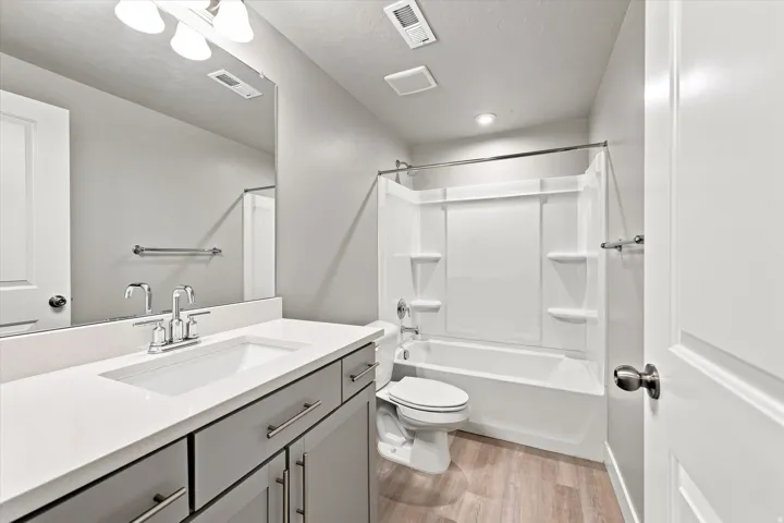 2050 W Marble Fox Cir, Lehi, Utah 84048