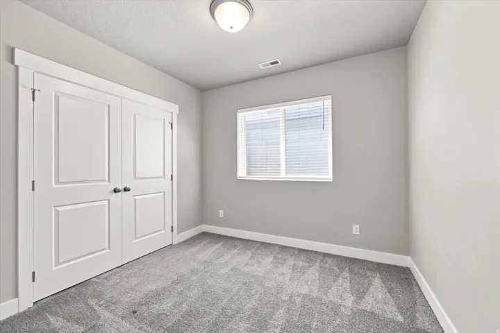 2050 W Marble Fox Cir, Lehi, Utah 84048