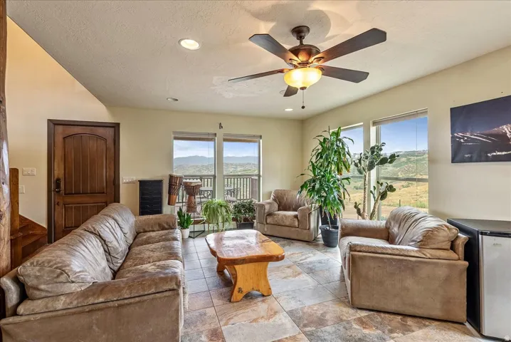 223 E Sage Ln, Wanship, Utah 84017