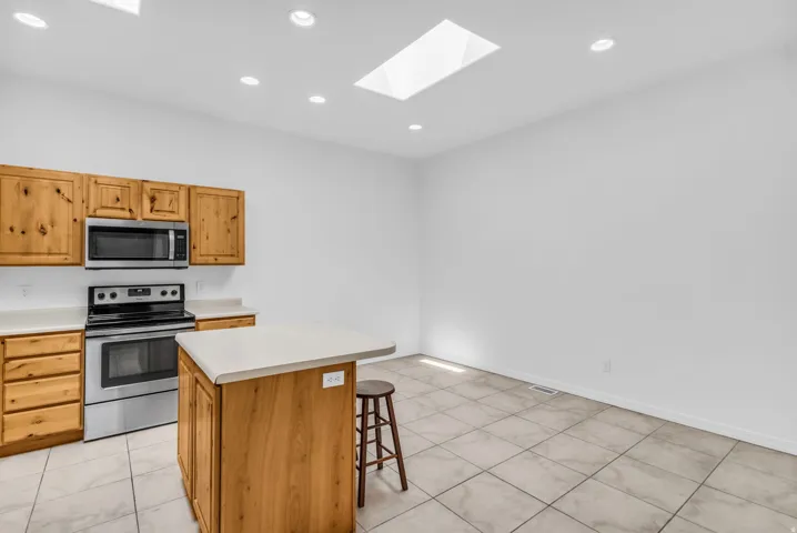 44 W 200 N #5, Bountiful, Utah 84010