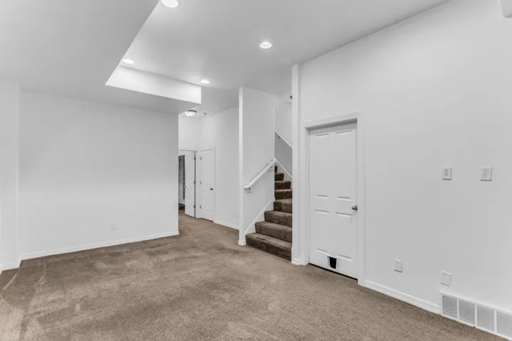 44 W 200 N #5, Bountiful, Utah 84010