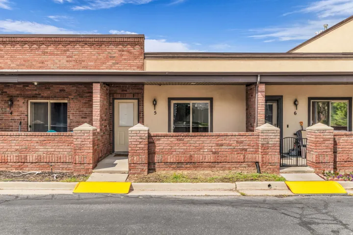 44 W 200 N #5, Bountiful, Utah 84010