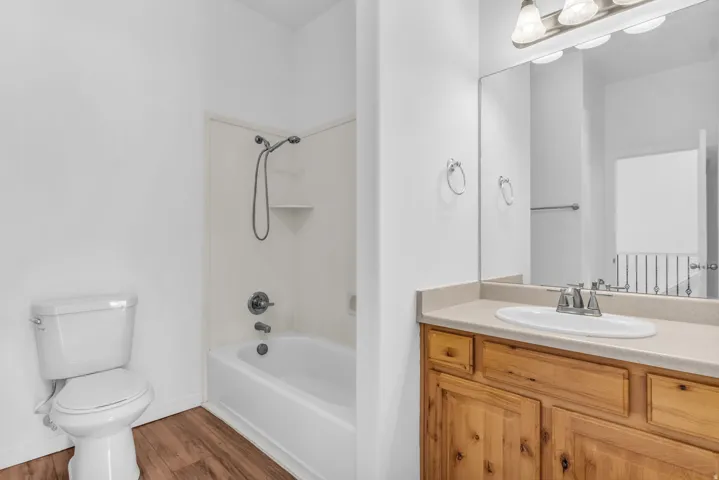 44 W 200 N #5, Bountiful, Utah 84010