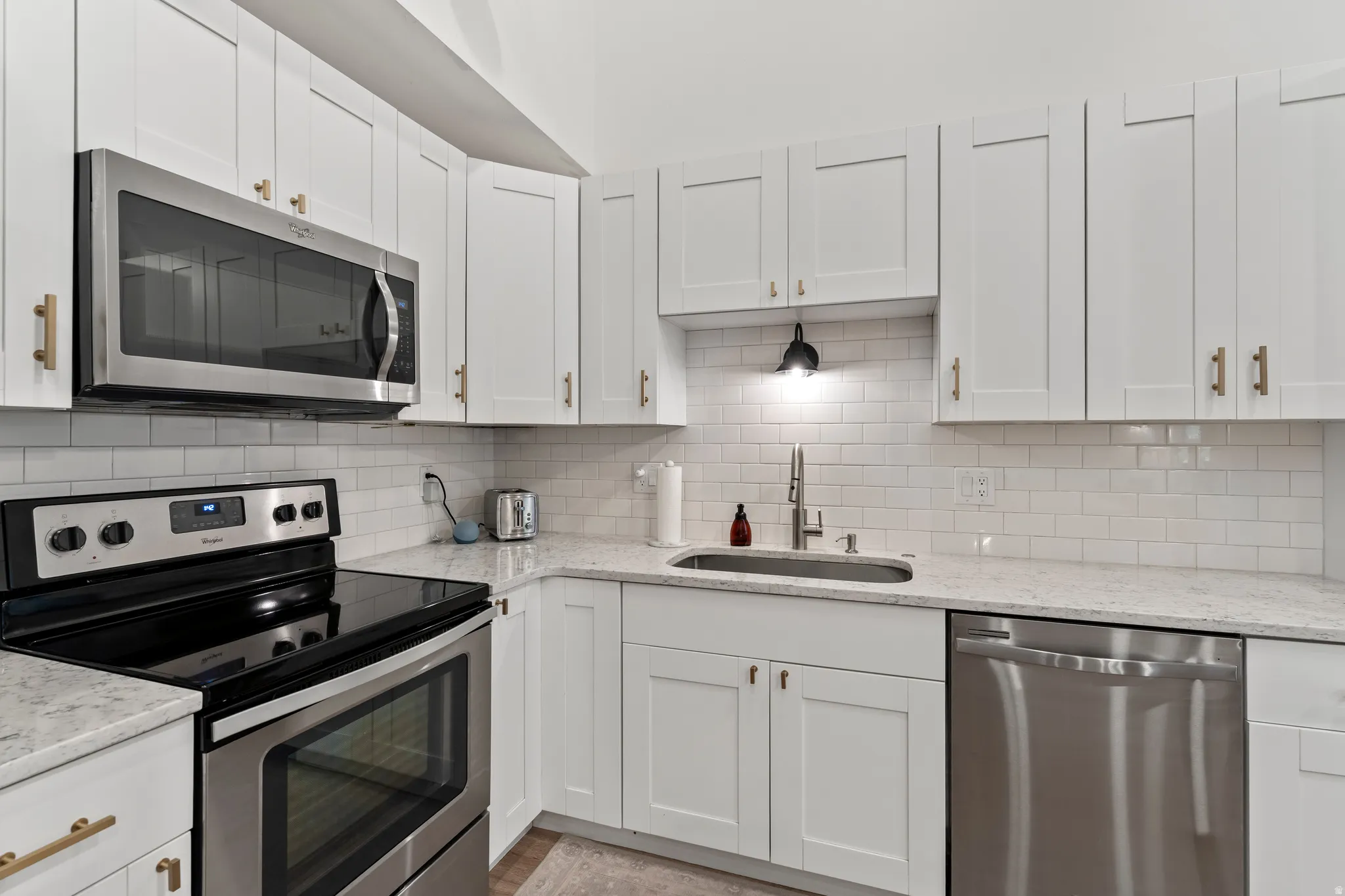 Kitchen with Tile Backsplash