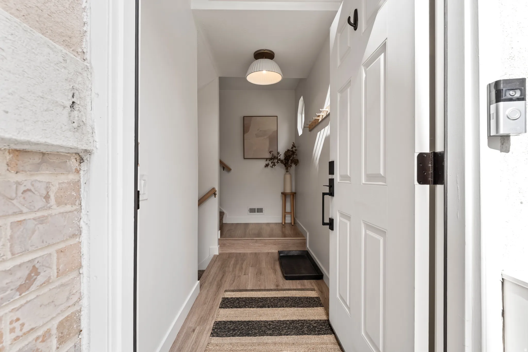 Entry / Foyer
