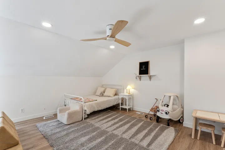 Spacious Bedroom on 3rd Floor
