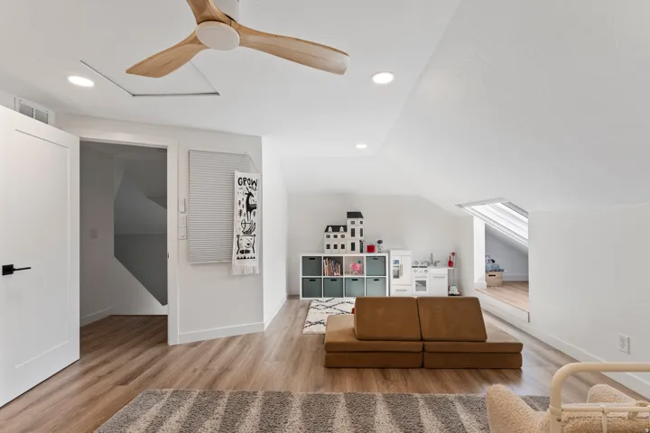 Bedroom - 3rd Floor