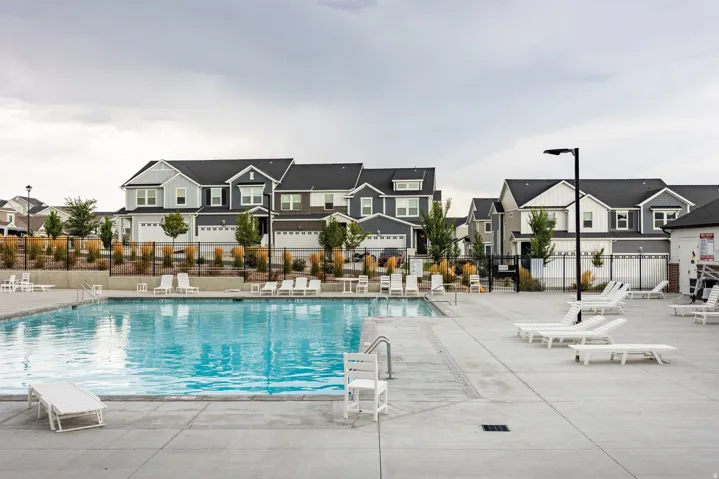 3665 W 1380 N #102, Saratoga Springs, Utah 84043