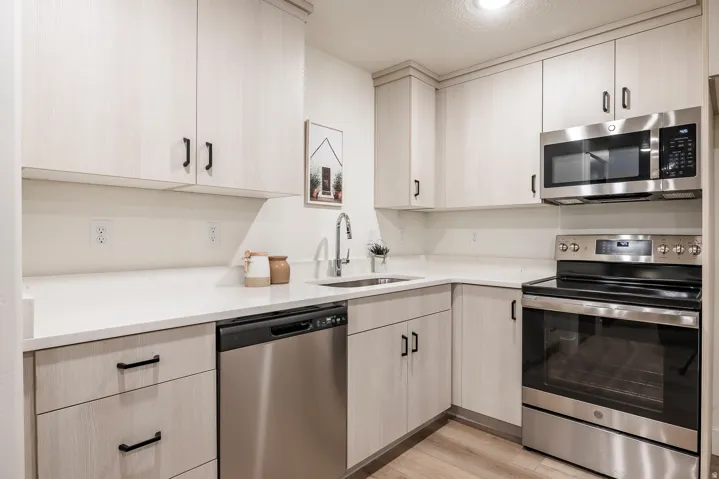 Photo of a finished home that is the same floorplan-Basement apartment