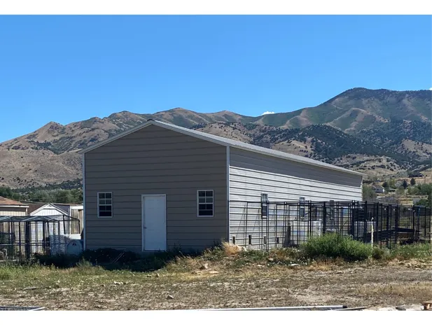 Large 60' x 20' barn.