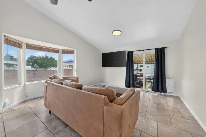 2932 S Fetzer Dr, Magna, Utah 84044